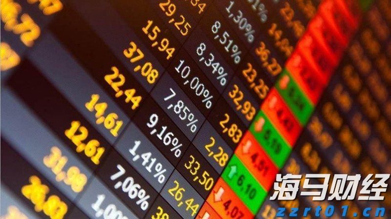 应急局回应山东现不明飞行物被击落，夜空中两光相撞爆裂瞬间曝光